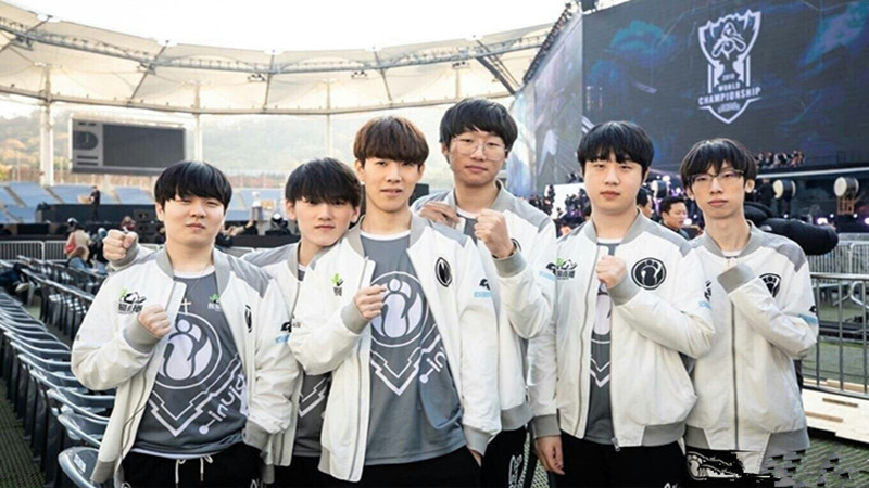 重出江湖，Woxic休息半年后回归