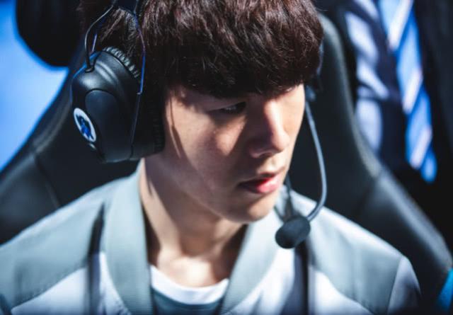 Team WE 与 Tianzhen 分道扬镳