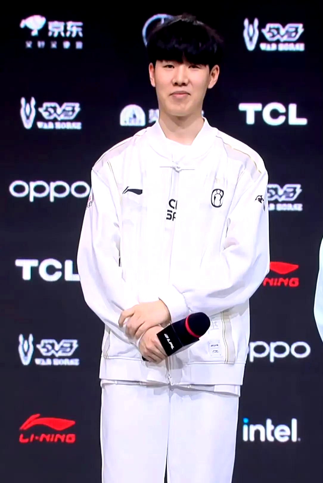 Xiaohao ：其实没什么压力，打好自己的就行