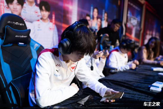 Falcons 报仇 9z 以预定 BetBoom Dacha 季后赛席位