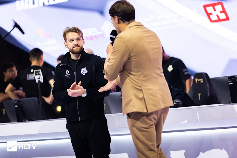 Cyku Smod 完成了追击并击杀了 xinsheng Jax 单枪匹马防守了大嘴 LNG Esports 打成了平局 Team WE